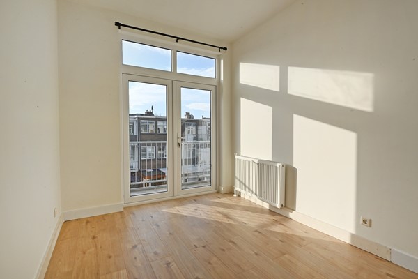 Medium property photo - Loosdrechtsestraat 22, 2574 PM Den Haag